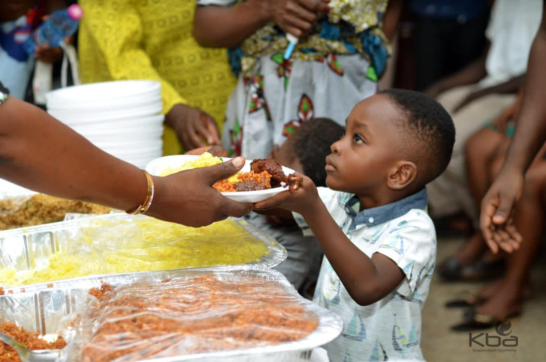 Kwadwo Baah Agyeman Shares Meal With Kids At Agogo Hospital On Birthday