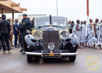 Asante King Causes Traffic In K’si
