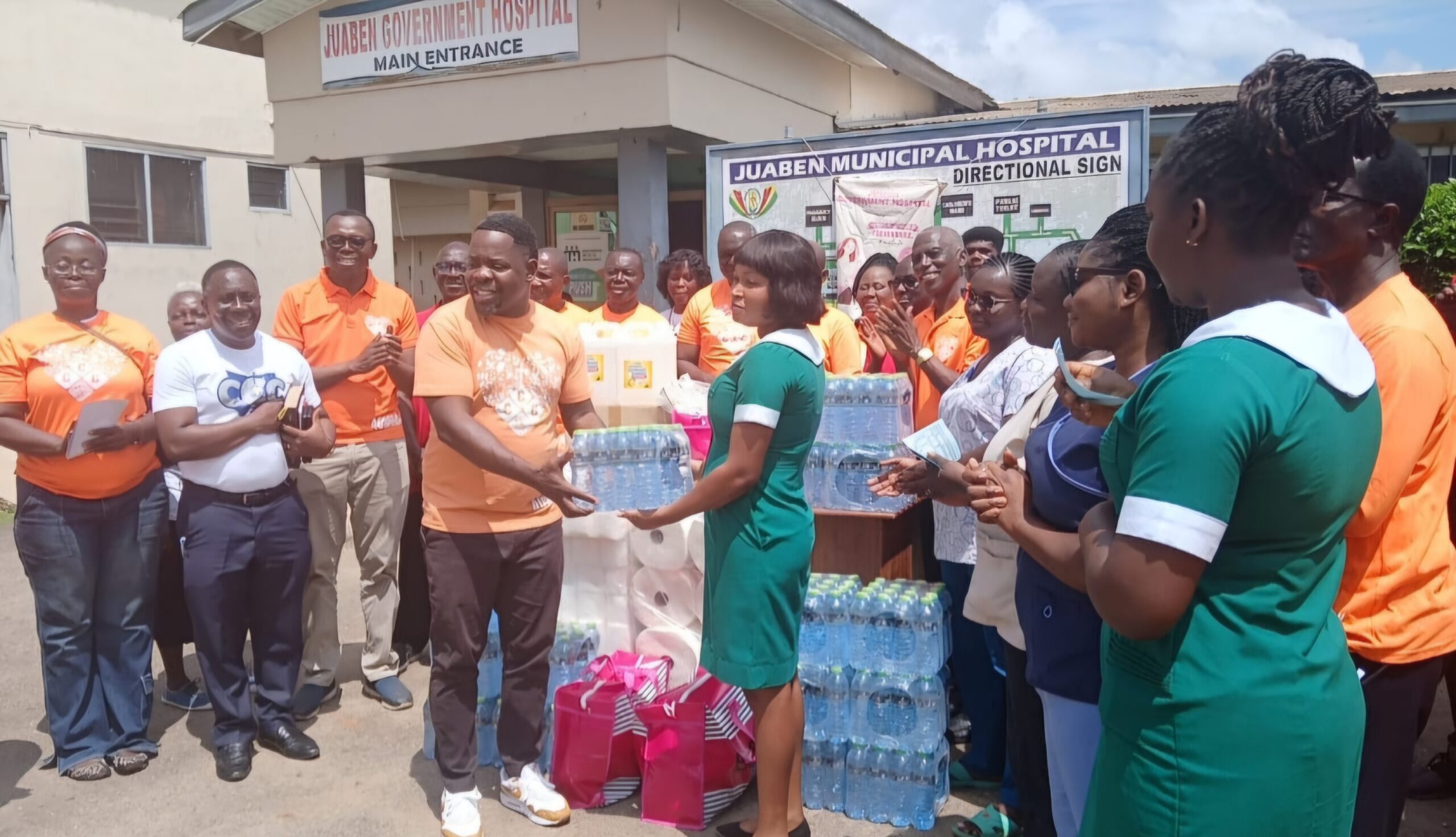 CCC Takes Evangelism To Juaben, Donates Items To Patients At Govt Hospital.