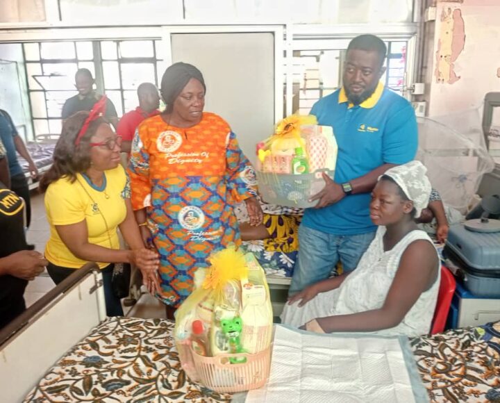 MTN Ghana Presents 600 Hampers To Babies Born On Christmas Day