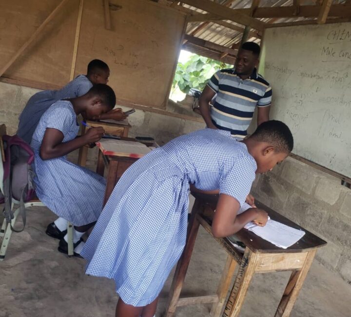 Furniture Crisis At Onwe SHS…Form 1 Students Stand Or Bend For Lessons