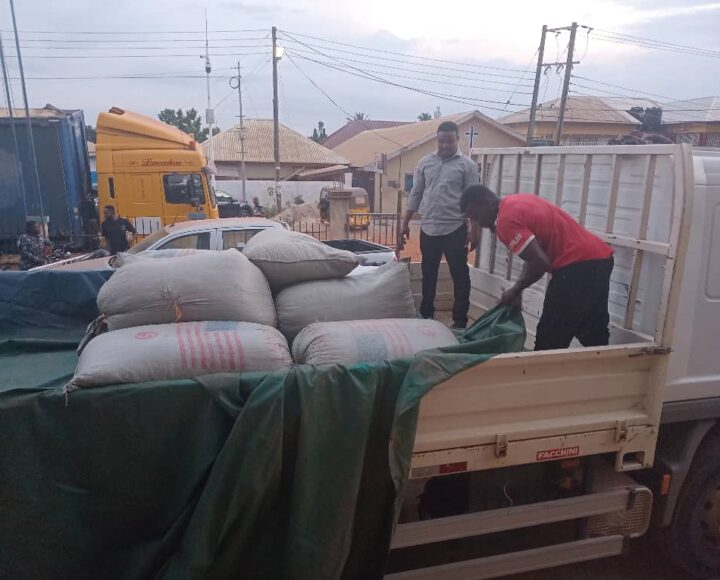 2 grabbed for smuggling cocoa beans