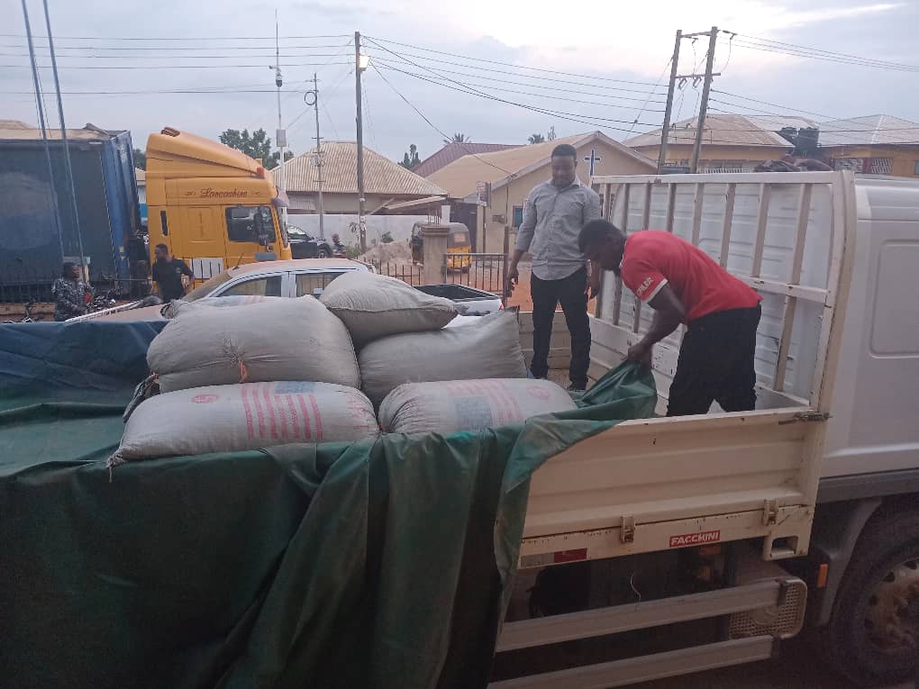 2 grabbed for smuggling cocoa beans