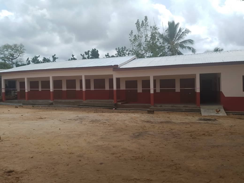 Nyamebekyere DA Primary School Gets New Classroom Block