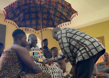 “I Need Your Blessings to Succeed” – Agric Minister prays Otumfuo