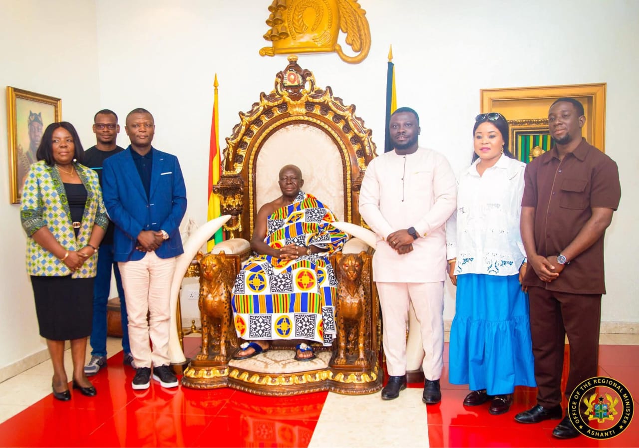 Otumfuo backs Sports Minister to revamp Baba Yara Stadium