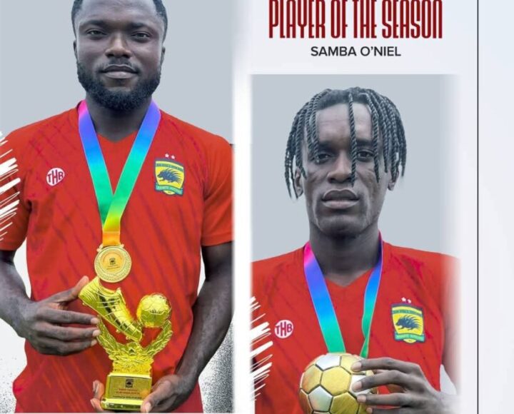 Kotoko supporters honour two outstanding players
