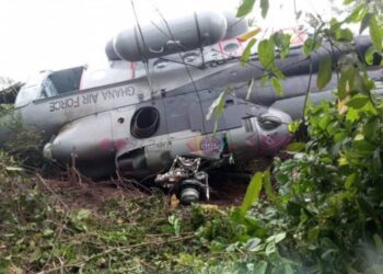 Tall tree caused helicopter crash