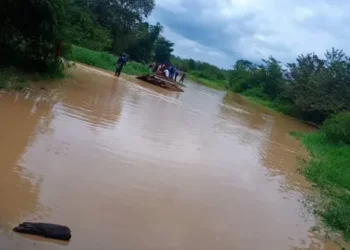 2 killed in river Offin