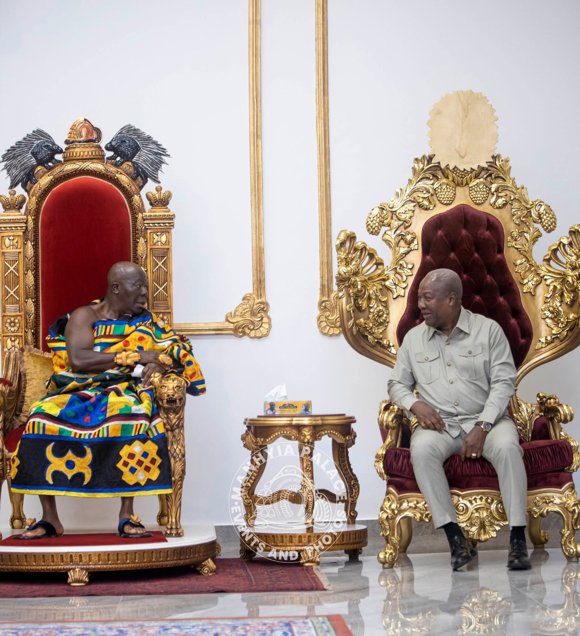GJA Honours Otumfuo Osei Tutu II for Outstanding Contributions