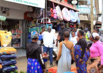 IMG-20251125-WA0231 KMA to enforce street regulations in Bantama