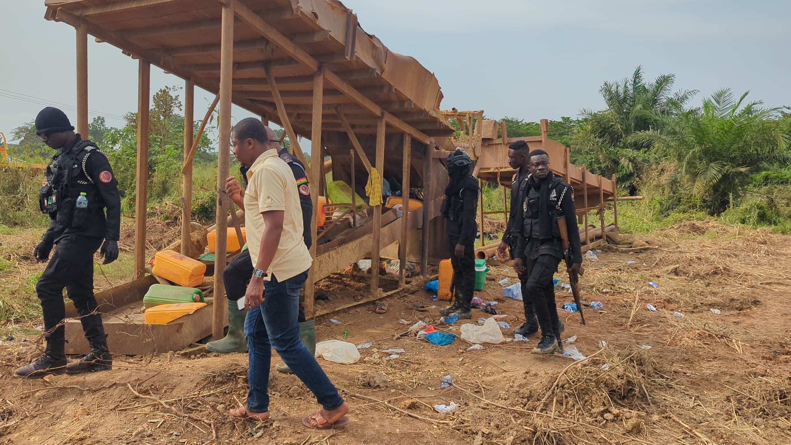 DCE leads hot chase against Galamseyers at Biemso No. 1