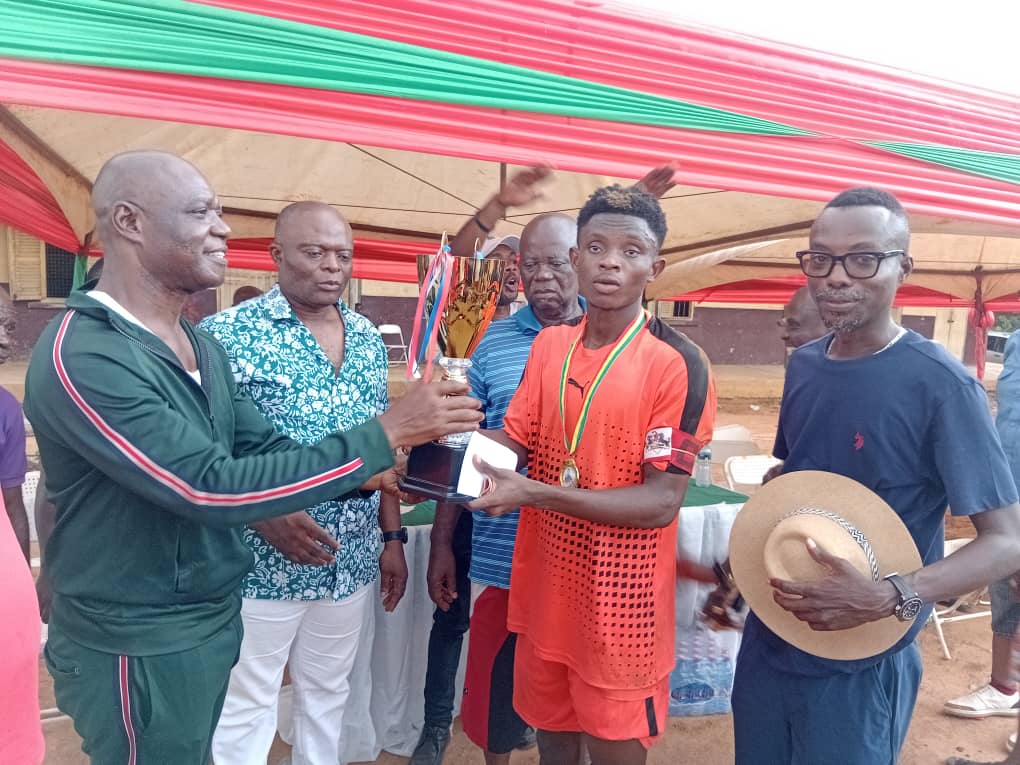 Chirapatre celebrates Boxing Day with communal labor, philanthropy, and football glory