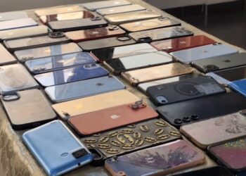 Screenshot_20251215_155450_Video Player 65 stolen phones retrieved from 3 robbers