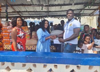 IMG-20260105-WA0251 KUGISS 98 Year Group Supports Remar Centre With Food Items