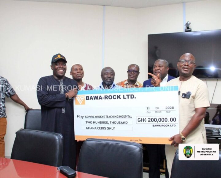 ‘King Zuba’ and Bawa Rock show love for indigent patients, settle GH₵200,000 debt