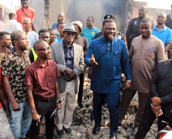 Ashanti Regional Minister consoles Amakom Market fire victims