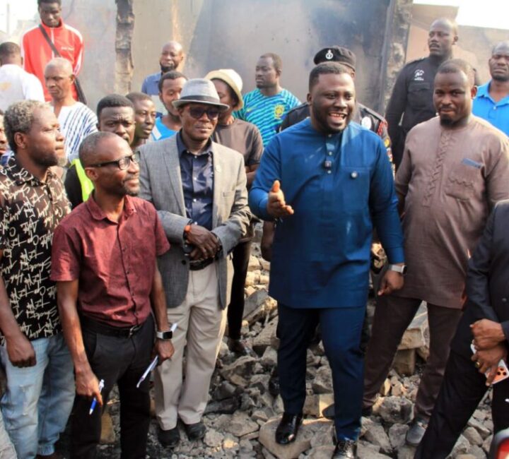 IMG-20260127-WA0540 Ashanti Regional Minister consoles Amakom Market fire victims
