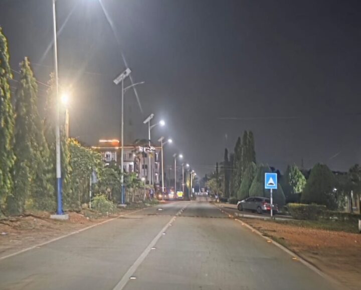 K’si Mayor fulfills streetlight promise