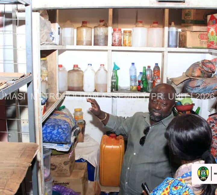 IMG-20260302-WA0424 K’si Mayor removes explosive items from Kejetia Market