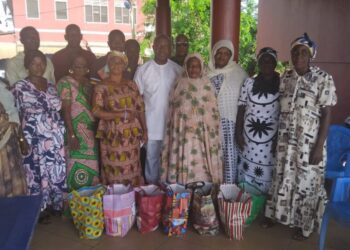 IMG-20260510-WA0288 Francis Adomako Honours Mothers With Food Items, Cash