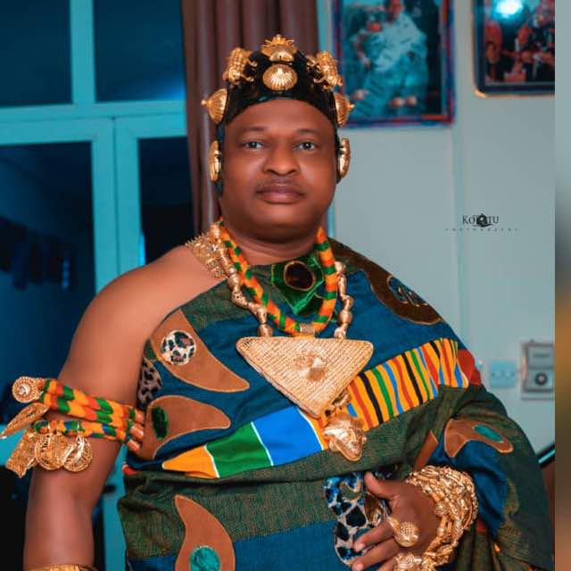 Bishop enstooled as Kyidomhene of Kakraba