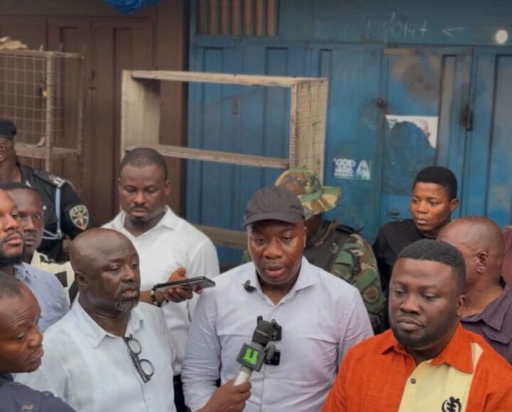 IMG-20261010-WA0401 Local government minister visits Aboabo Station ‘Nkoko Adwasuo’ market fire victims